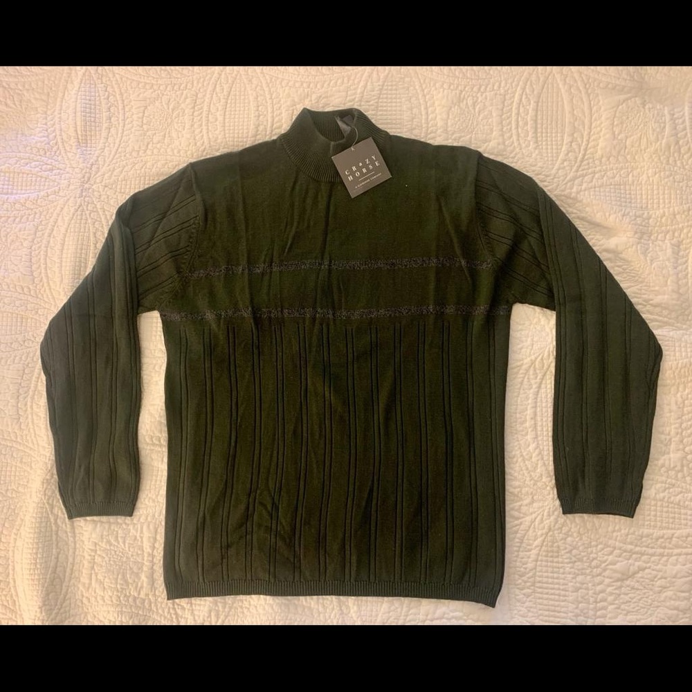 Sweater size M Crazy Horse NWT